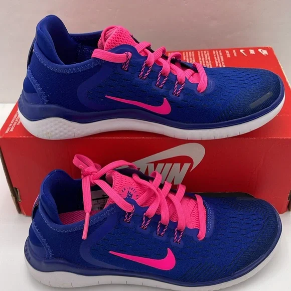 Nike WMNS Sneakers in Blue with Pink Accents NIKE FREE RUN
942837 403 - Picture 2 of 16